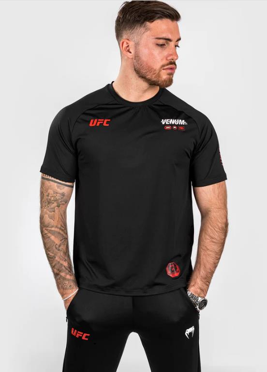 UFC Venum Authentic Fight Week 2.0 Men’s Long Sleeve T-Shirt - Black/Red