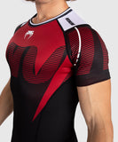Venum-05176-100 Adrenaline Men’s Short-Sleeve Rashguard M-L Red