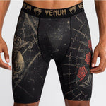 Venum-05335-603 Santa Muerte 5.0 Men’s Vale Tudo Short M/L Deep Black Gold