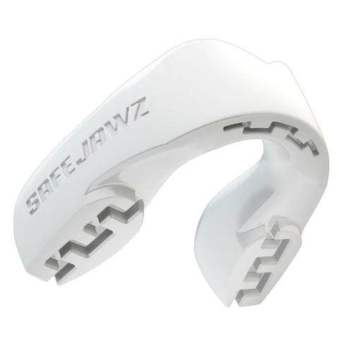 SAFEJAWZ INTRO SERIES SPORTS MUAY THAI BOXING MMA SELF-FIT MOUTHGUARD White Senior Age 12+