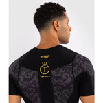 Venum-05261-108 x x Ilia Topuria Unmatched Rashguard Compression T-shirt M-L Black Gold