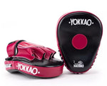 YOKKAO CURVED MUAY THAI BOXING MMA PUNCHING FOCUS MITTS PADS Leather Black Cerise